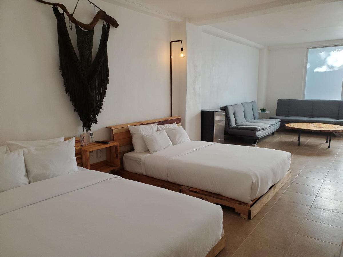Lucky Duck Pj Hotell Cancún Exteriör bild