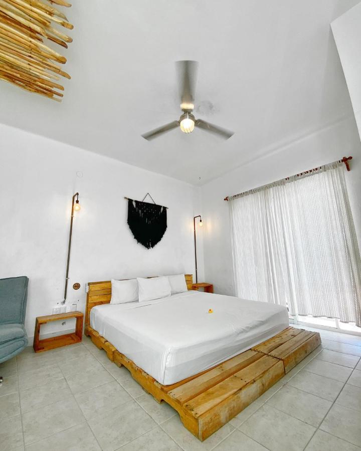 Lucky Duck Pj Hotell Cancún Exteriör bild